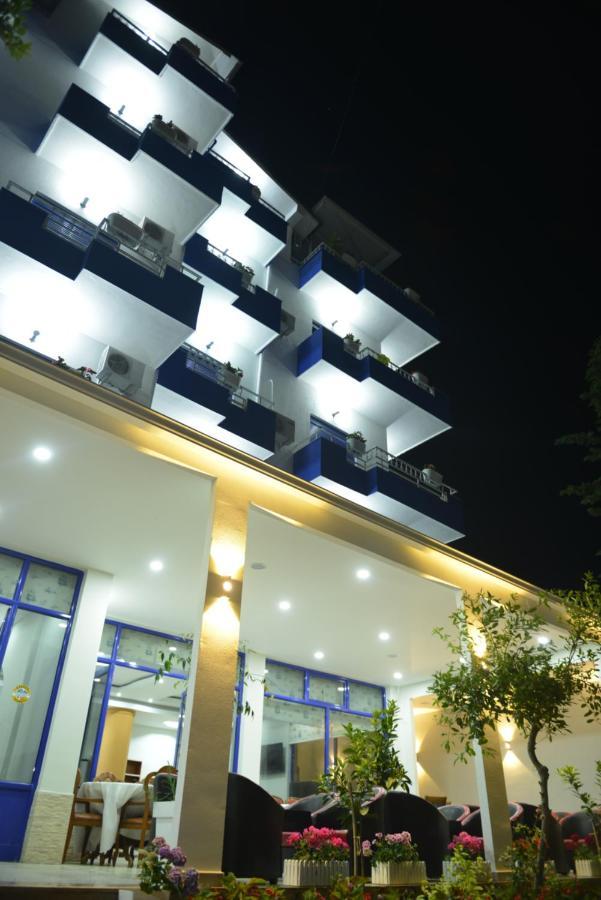 Blue Balcony Hotel Golem  Extérieur photo